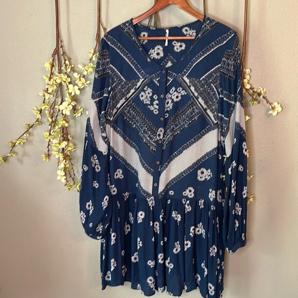 FREE PEOPLE boho mini - Picture 1 of 8
